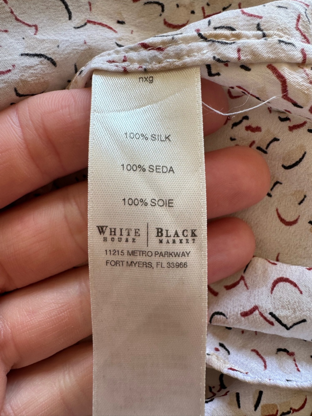 White House Black Market 100% Silk Cream Long-Sleeve Blouse Open Back Detail - Picture 7 of 9